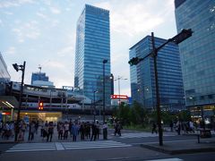 駅前もヨドバシなどはありますが、マニアックな部品店とか小規模店舗と家電量販店が凌ぎを削るイメージも今は昔か。