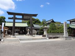 佐壽神社。
佐賀城跡から徒歩１０分ほどです。