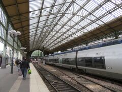 GARE SNCF DE TOURS　トゥール駅に着いた