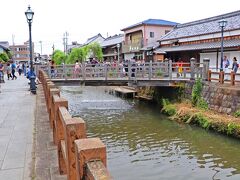 香取市の佐原と云えば小江戸や水郷のイメージが先行するが、忘れてはいけないモノがもう1つ存在する。

それは、江戸時代に徒歩で日本の測量を成し遂げた人物である伊能忠敬が生きた場所であるということ。

伊能忠敬は非常に数字に強い人物であったと伝えられている。

17歳に伊能家当主となった忠敬は、酒造業などの家業をさらに強化し佐原一の商家にまでした人なのだが、彼の人生の凄いところは、隠居後の生活。
40代後半で隠居生活に入り、50代になると江戸に天文学と測量技術を学びに行き、更に55歳から71歳までに渡り日本中を歩き各地で測量をし、かなり詳細な日本地図をつくりあげた。