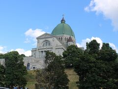 L'Oratoire Saint-Joseph du Mont-Royal（セントジョゼフ礼拝堂）
高さ97mの壮大な緑のドーム型が特徴です。