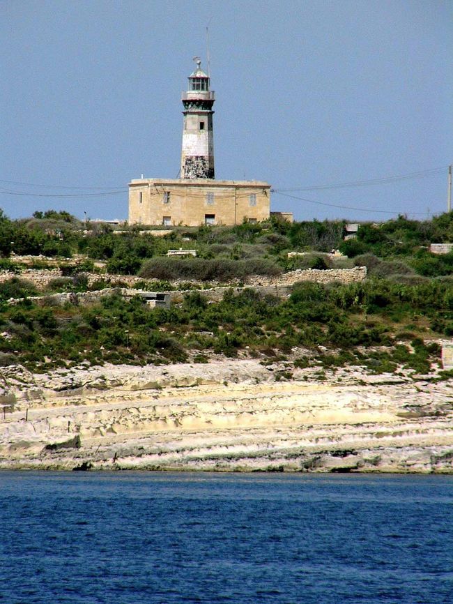 この辺りの海岸線にはソルト・パン（Salt-Pans）と呼ばれる岩を掘った塩田がたくさんあります。