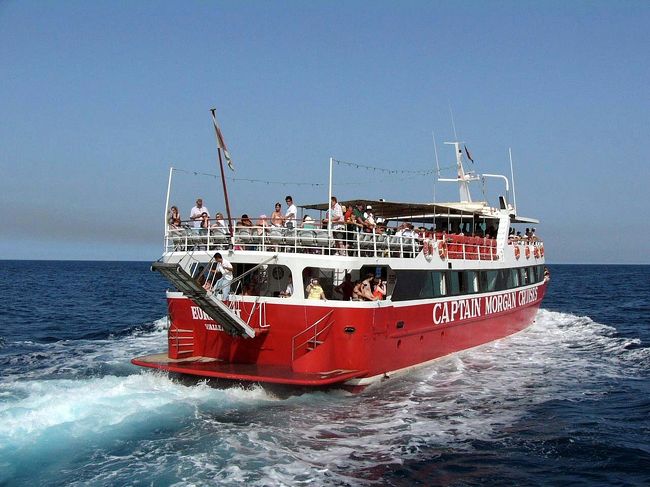 あっという間にこの船を抜き去りました。