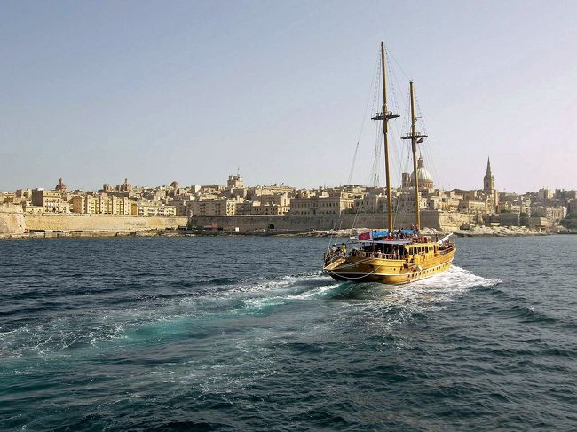 明後日はこちらの帆船に乗って逃げ切りましょう。