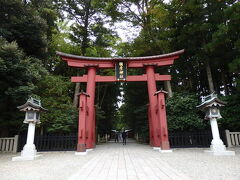 弥彦神社にやって参りました。

この弥彦神社に祀られている主祭神は、越後の開拓の祖神である天香山命で、この神様は「万能の神様」だと言われているそうです。