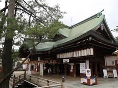 続いて白山神社へお参りしました。ここの幟で知ったのですが、今年は新潟が開港して150年目なのだとか。
