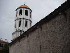 旧市街に向かう時のエレナ教会です。