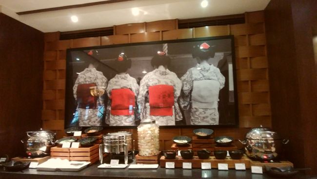 日本食<br />とはいっても味噌汁しかなかったけれど