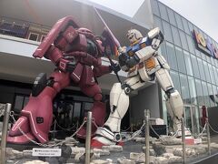 10:42 

エキスポシティに車を停めて

まずはガンダムにご挨拶。