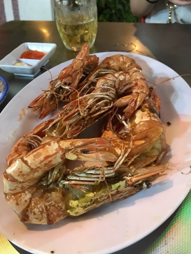 こちらは海老。こっちはバーベキュースタイルがいいよって言われたので、それをオーダー。<br />プリプリで大きくて大満足。