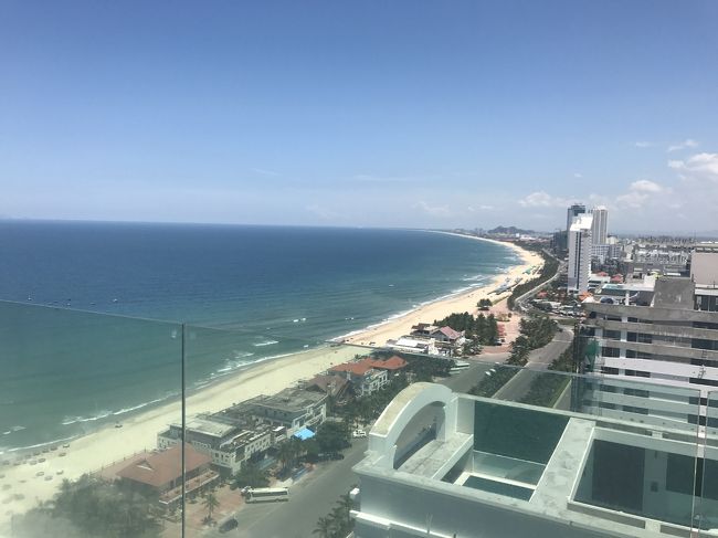 海の後は、またインフィニティプール。<br />何もしない幸せ。