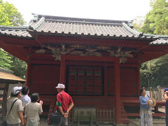この日の最後は、朱塗りの拝殿がある仙波東照宮へ。
