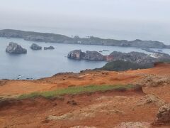 登山口から３時間ほどでハートロックに到着。最初ガスがかかっていたけれど次第に晴れてきました。