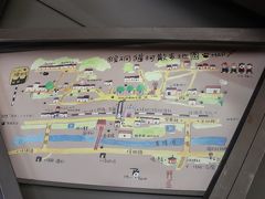 猫村のお散歩地図。

これも手書き風で可愛いです♪

あれ？
もしかしてこの猫橋は外から見たら猫になっていたの？？？

