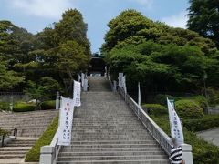 せっかく来たので神社にもお参り。