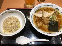 徒歩で飯田橋へ
ビジネスの街飯田橋の飲食店は閉店が早いみたいだ。
1軒目に入った居酒屋はイマイチ
でもライブ帰りの客で満席

有名なつじ田で〆ようかと思ったら時既に遅し
結局チェーンの日高屋へ

http://hidakaya.hiday.co.jp/