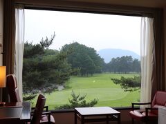 眺望は軽井沢プリンスホテルゴルフコース。