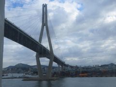 釜山港大橋を再びくぐったのは　
朝食中でした
