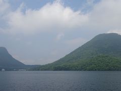 榛名山と言うのは、その名称の山があるわけでなく、この榛名湖を囲んだ一帯の事を言うのだそうです…とは、榛名湖レストハウスのご主人談。