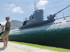 潜水艦C-56博物館に行きました。ロシア美女がお出迎え。