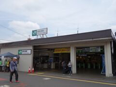 今回の駅からハイキングは新秋津駅がスタート。
地図をもらって出発します。

本日は4トラ旅行記で存在薄い夫とのウォーキングです。
みみこさーん、はずれですよ。
＞次のちちぼー旅は、ぼっちか親子かお仲間旅か？
＞どれが出るかな、どれが出るかな？