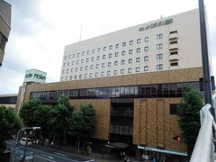 この日の宿は盛岡駅に隣接したメトロポリタン盛岡。
ここも割引クーポンを利用して、1泊朝食込で6,300円で泊まれた。