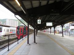 そして門司港駅に到着。

駅ホームからレトロな雰囲気が・・・