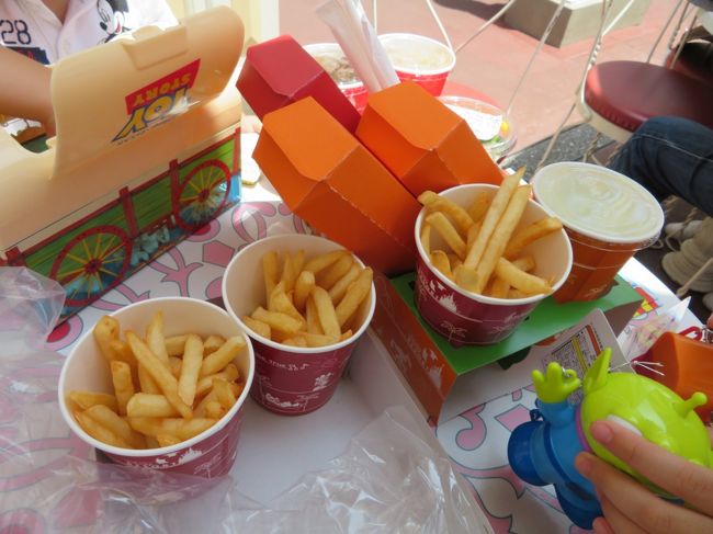 東京ディズニーランド 19年娘さんバースデイ 東京ディズニーリゾート 千葉県 の旅行記 ブログ By Rommyさん フォートラベル 東京ディズニーランド 19年娘さんバースデイ 東京ディズニーリゾート 千葉県 の旅行記 ブログ By Rommyさん フォートラベル