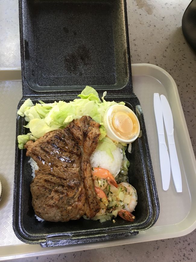 フードコートのチャンピオンステーキ。<br />おいしかった！