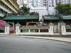 ホテルから上環にある文武廟まで歩いてやってきました。