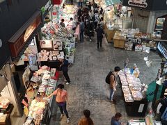 食を求めて近江町市場へ。
