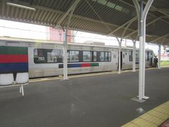 １０時７分。都城駅に到着。
ハイパーサルーンの上り特急きりしま６号が停車していました。