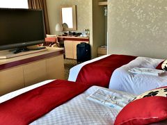 新幹線利用；
【6/10】11:32（新八代発）～12:58（博多で乗換え）13:32～16:16（京都着）
結婚式の前日に京都入り。
宿泊は【ホテルビスタプレミオ京都】