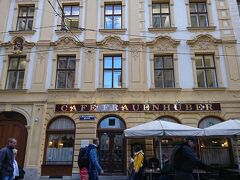 「カフェ フラウエン フーバー」
リンクのなかの中心部にあり、ウィーンで最も古いカフェの一つといわれています。
