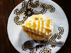 アムリタガーデンのマンゴーチーズケーキ
