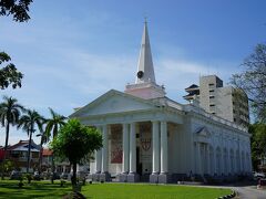 10:35
◎St.ジョージ教会

タウンホールから徒歩5分。
マレーシア最古の英国教会らしいです。
真っ白な建物が素敵。