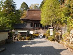 15：52　勝林院
魚山大原寺勝林院　ぎょうざん だいげんじ しょうりんいん

創建は円仁が開いたお寺で。1013年に寂源によって声明研鑚の地として復興されます。