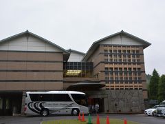 8時30分　ホテルを後にして　海に向かいます・・

　　かなりの雨が降ってます