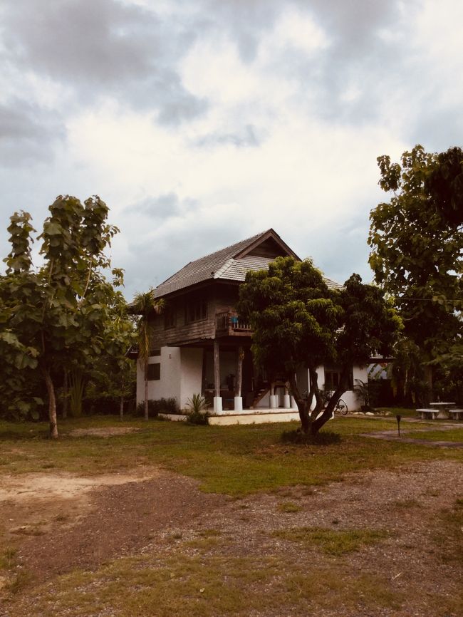 本日のお宿【baanchandra】<br /><br /><br />チェンマイ中心地から１０キロ以上離れた場所<br /><br /><br />