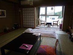 宿泊ホテルは湯元温泉古滝屋さんです。
ビジネス利用の素泊まりで4,500円でした。