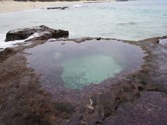 自然にできたモノなのに、なんでこんなにきれいなハートなんやろ。
小魚を探してみたり、当初期待していなかった割に楽しかった。
食わず嫌いはだちゃかんにゃー？何でも体験してみてみんと。