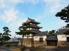 海城で有名な高松城
月見櫓カッコイイですね！