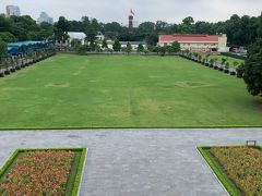 遺跡からフラッグタワーを望む