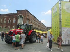 Prefettura di Torino
場所的にはトリノ県庁あたりです
農業祭みたいなのが開催中でした
