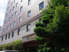 この日のホテルはツーリストイン高知でした。
高知駅からは徒歩5分強のところにあります。