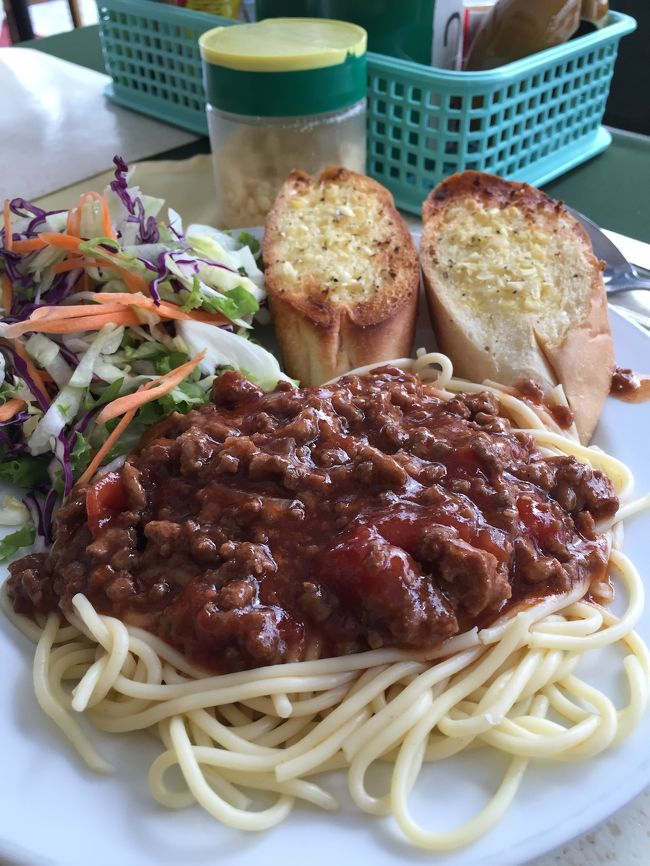 子供用。<br />アジアでパスタを頼むな、とじっちゃんから言われてたのに<br />西洋っぽい店構えについ油断してしまった<br />まあ子供は普通に食べてました