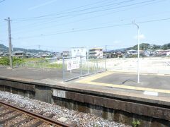 で、喜々津駅。
ここで、長与方面（いわゆる、旧線）と分岐するので、ここから先は、上にちょっと書いたとおり、長崎駅の一つ手前、浦上駅まで、しばらく単線になります。