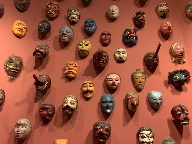 こんな面の数々からも魂が伝わってきそうな・・<br />