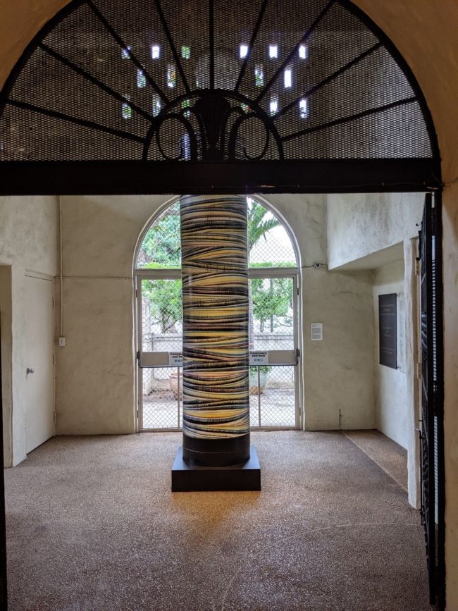 次はホノルル美術館<br />まさかゴッホやモネとか有名な作品があるとは！！<br />写真を撮れる場所もいっぱいあり、本当にお勧めです。