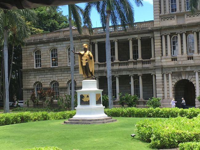 カメハメハ大王です。<br />トロリーから写真撮れます。<br />これで十分です、